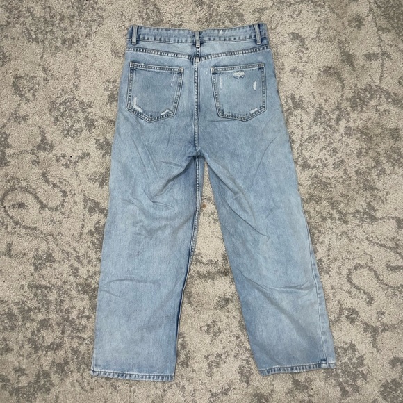 Women’s Light Wash Distressed Wide Leg Mom Jeans - Picture 5 of 5